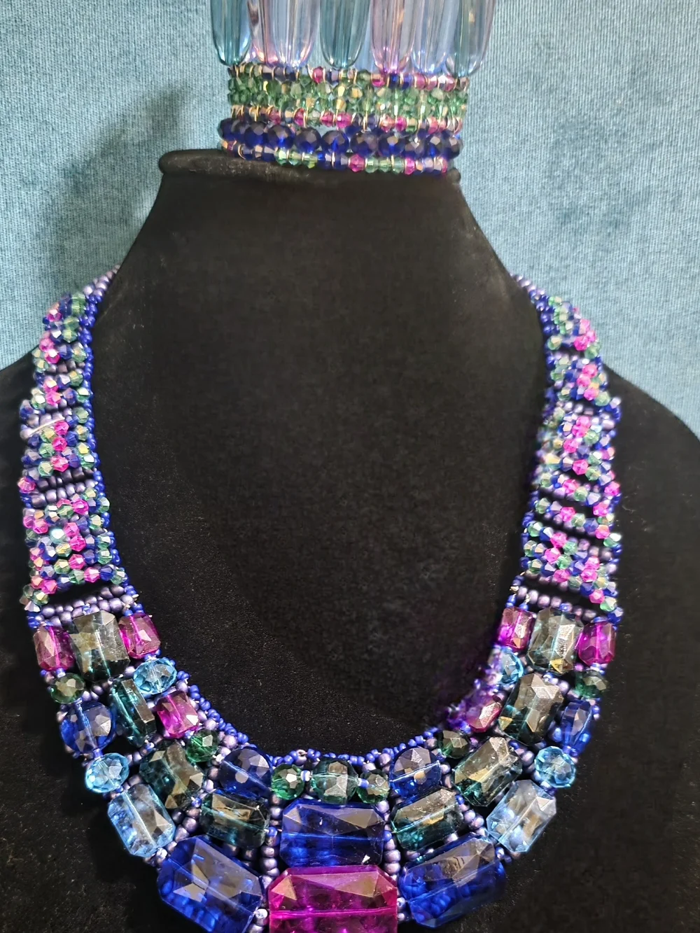 Sassy Jones Multicolor Crystal Statement Necklace And Bracelet Set. - Picture 1 of 3